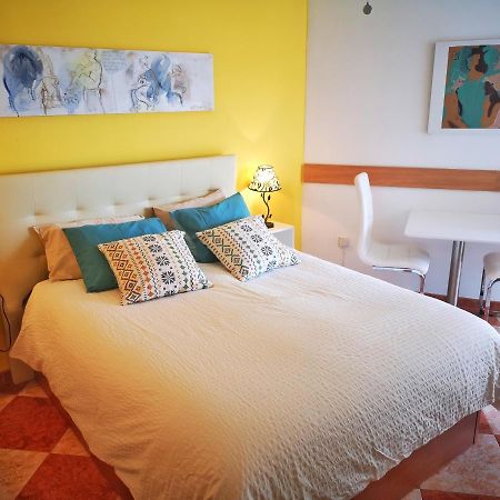 Ferienwohnung Studio Beso Del Mar Nerja Exterior foto