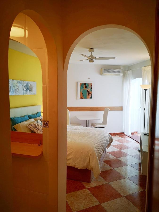 Ferienwohnung Studio Beso Del Mar Nerja Exterior foto